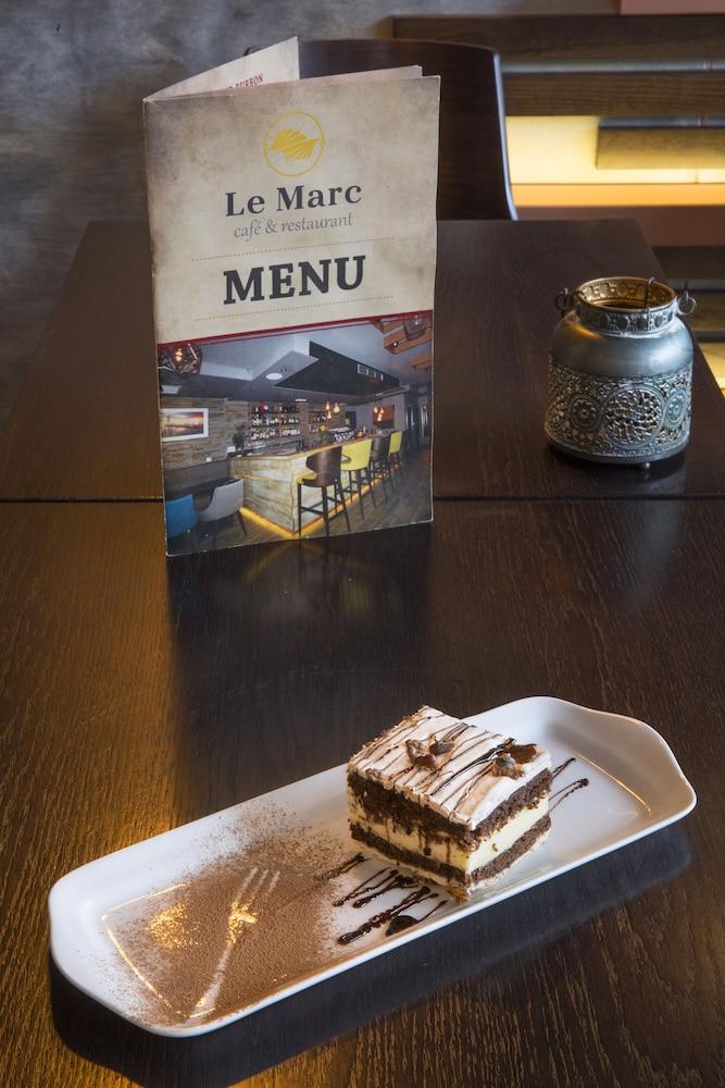 Le Marc Guest House Будва Екстер'єр фото