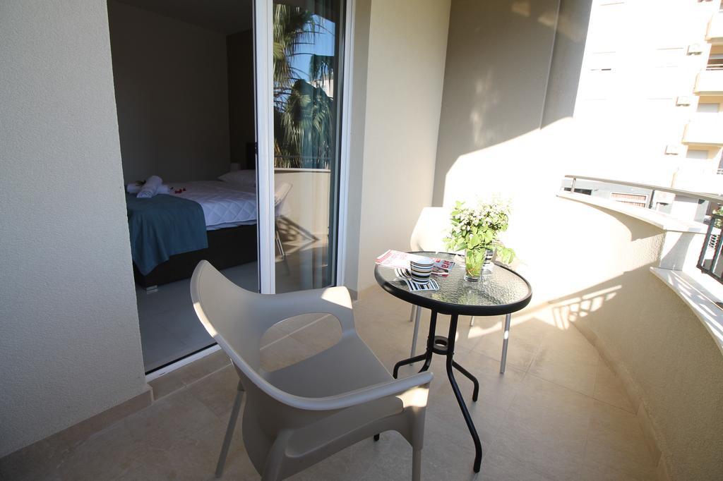 Le Marc Guest House Будва Екстер'єр фото