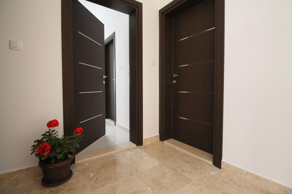 Le Marc Guest House Будва Екстер'єр фото
