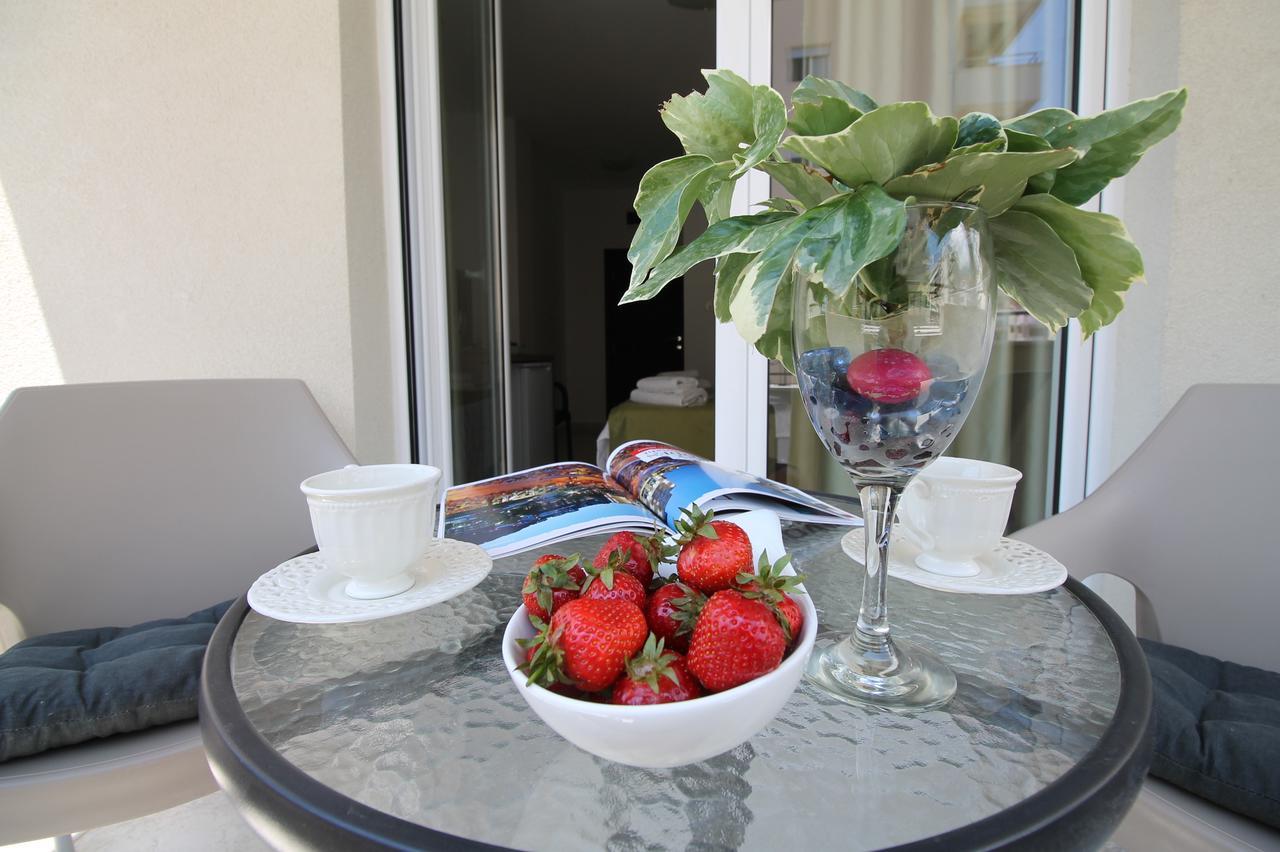 Le Marc Guest House Будва Екстер'єр фото