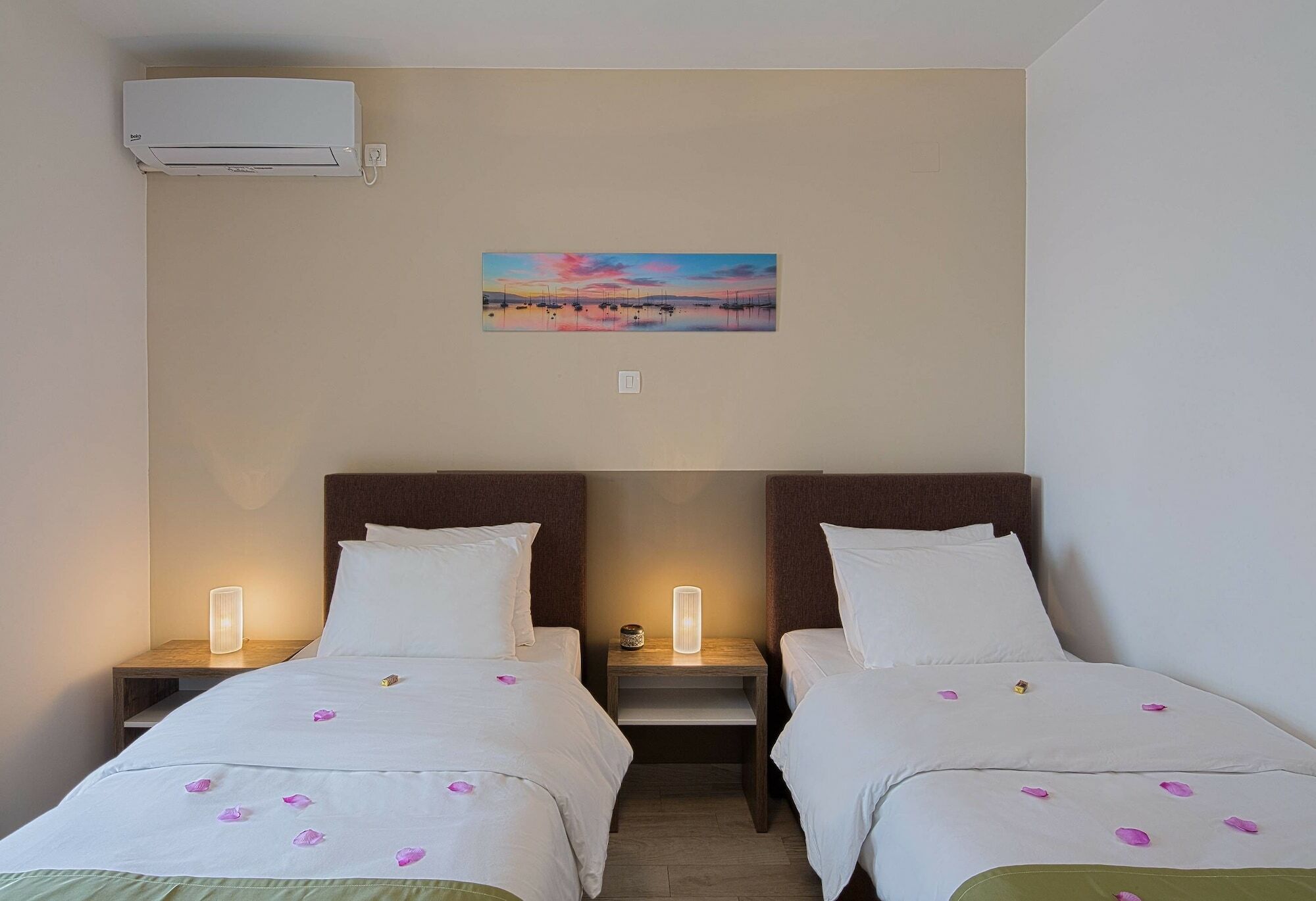 Le Marc Guest House Будва Екстер'єр фото